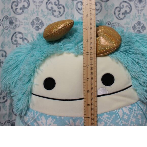 Joelle the Bigfoot Holiday Squishmallows 16" - Picture 2 of 8